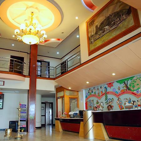 Hotel Vels Court Palni Luaran gambar