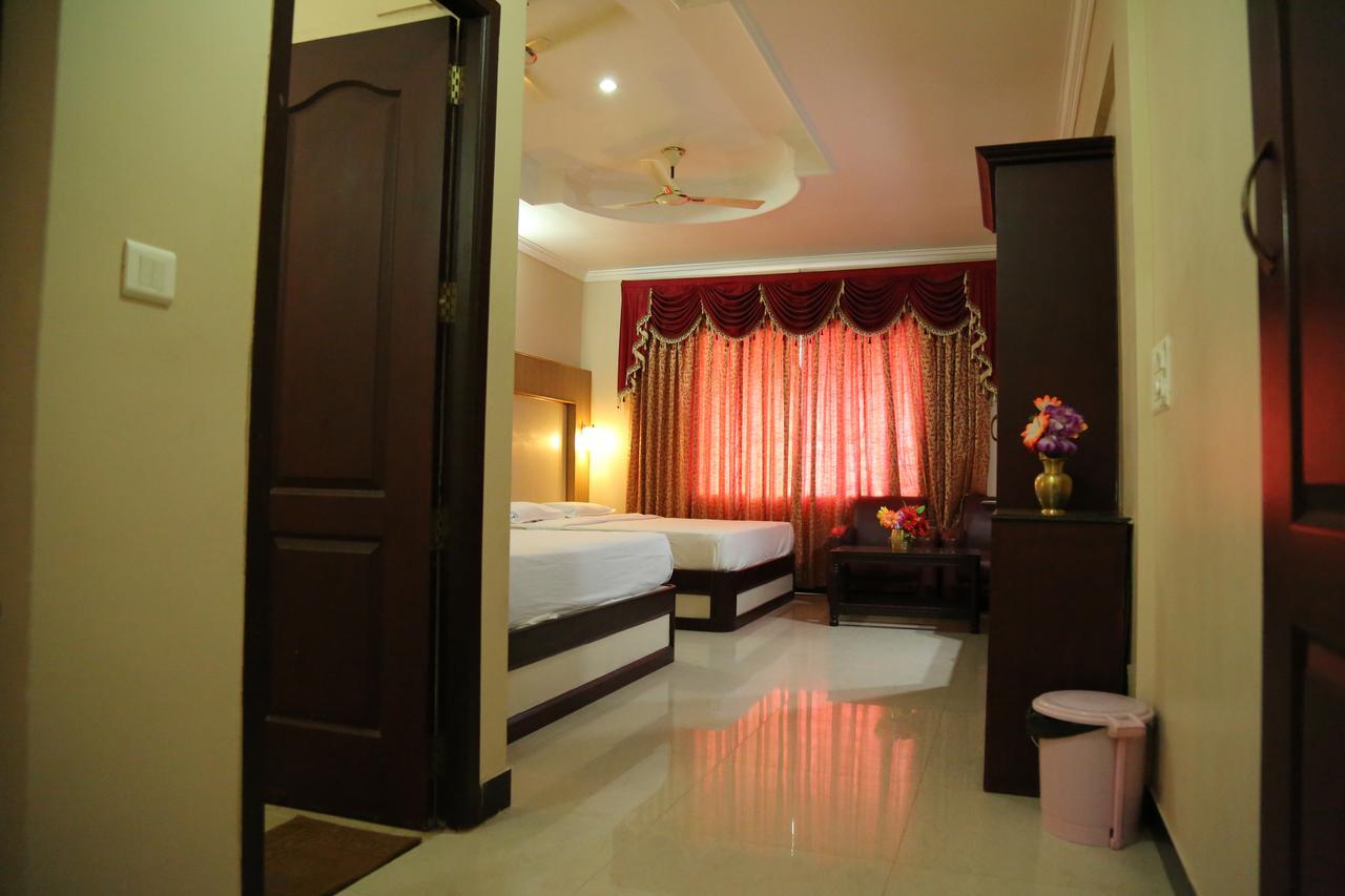 Hotel Vels Court Palni Luaran gambar