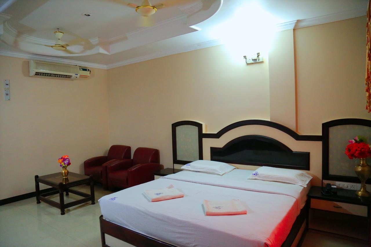 Hotel Vels Court Palni Luaran gambar